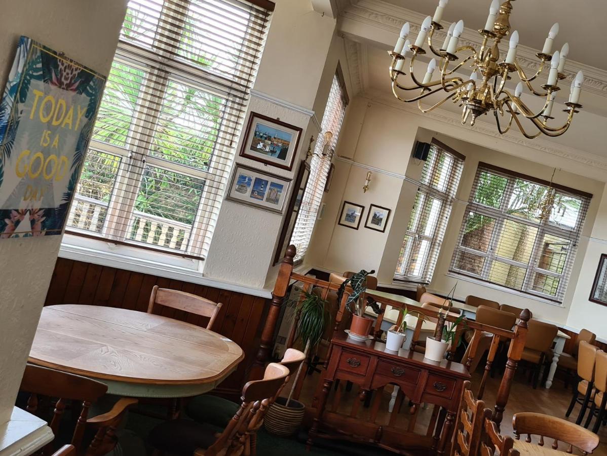 Carbeile Inn Torpoint Esterno foto